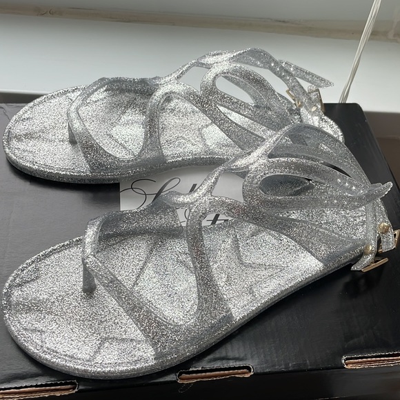 Jimmy Choo Lance Jelly Silver Sandal w/ original bag/box - Picture 3 of 8